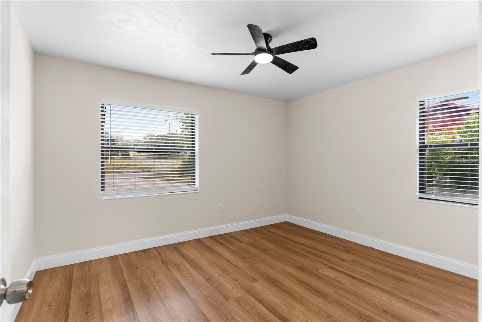 2233 WOLF RD, ORLANDO, FL, 32808