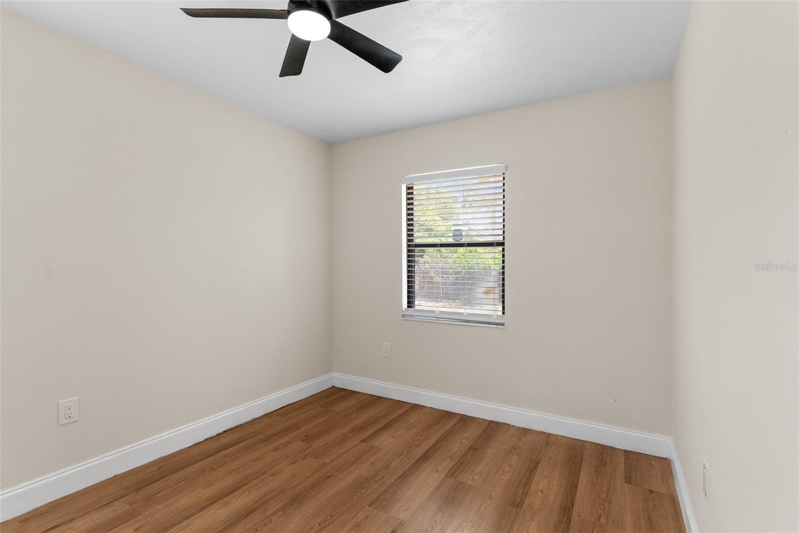 2233 WOLF RD, ORLANDO, FL, 32808