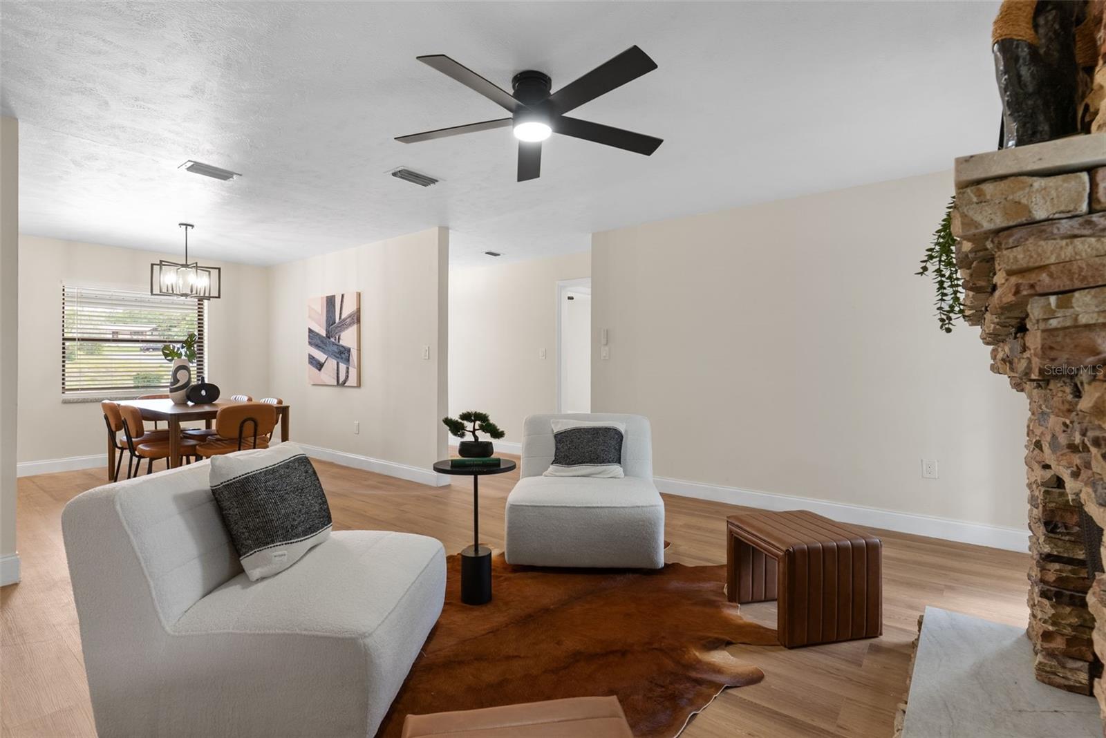 2233 WOLF RD, ORLANDO, FL, 32808