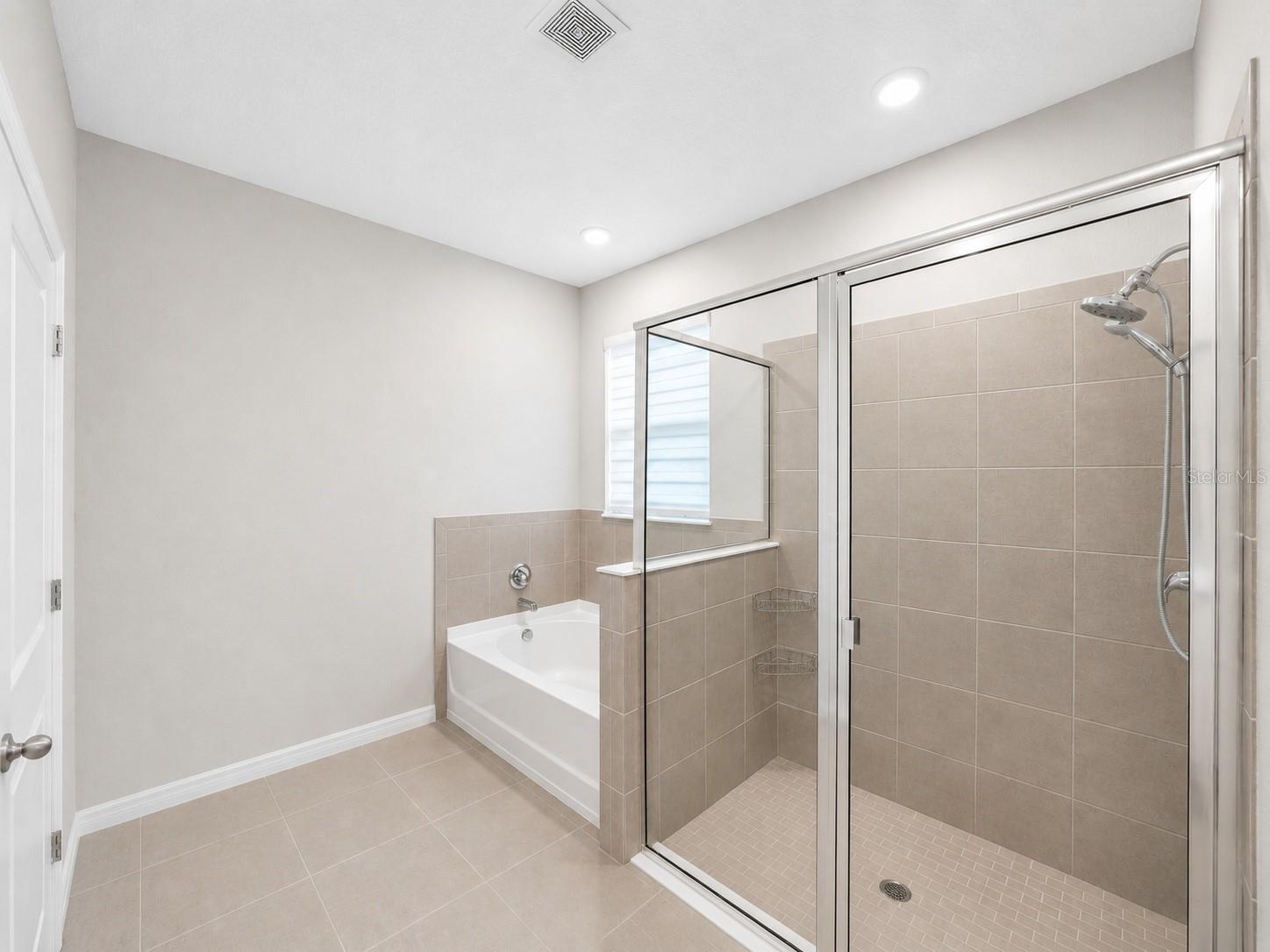 8469 HARDY BAY LOOP, WESLEY CHAPEL, FL, 33545