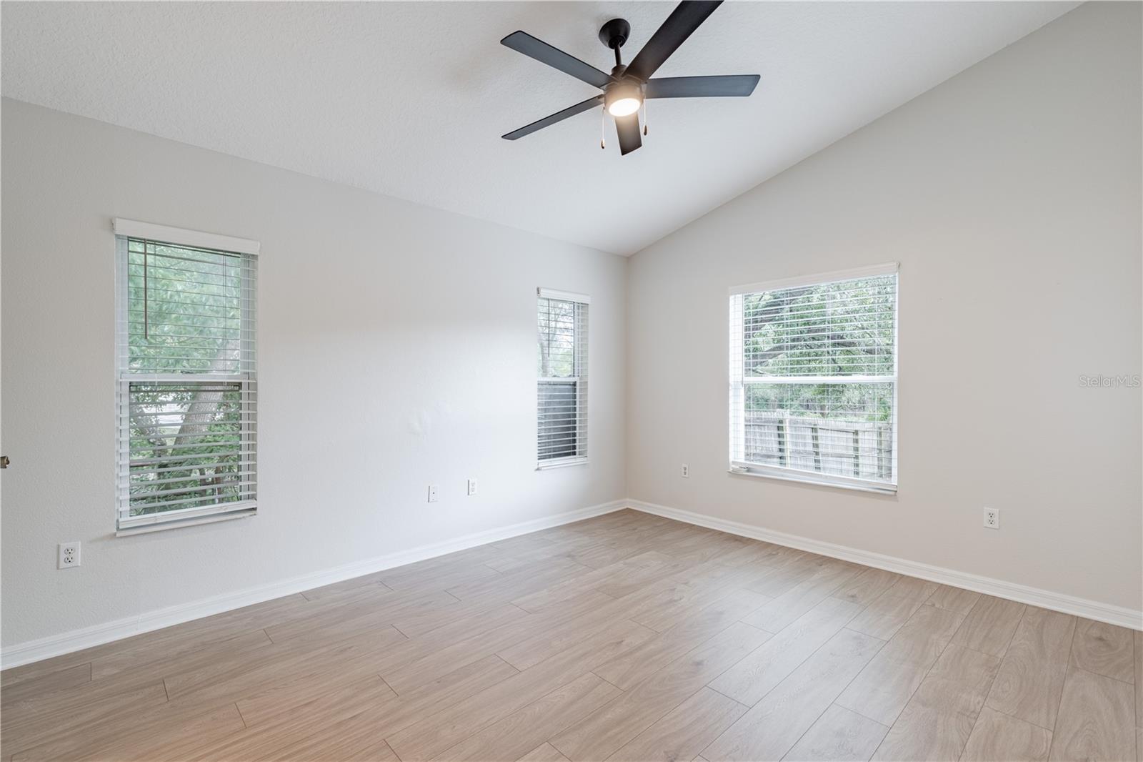 31080 LOCHMORE CIR, SORRENTO, FL, 32776