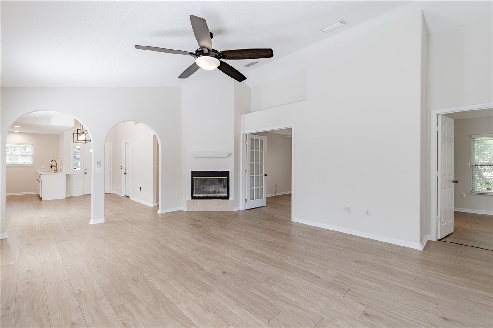 31080 LOCHMORE CIR, SORRENTO, FL, 32776