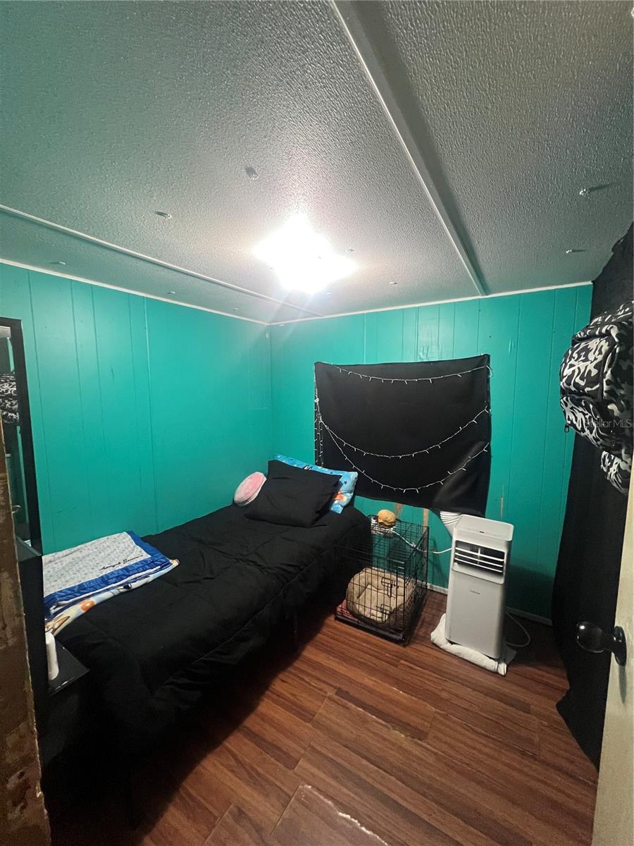 4027 LOWELL LN, ZEPHYRHILLS, FL, 33541