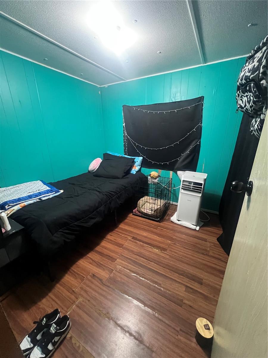 4027 LOWELL LN, ZEPHYRHILLS, FL, 33541