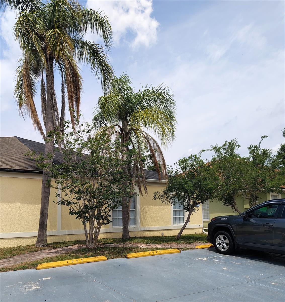 1074 UNIVERSAL REST PL, KISSIMMEE, FL, 34744