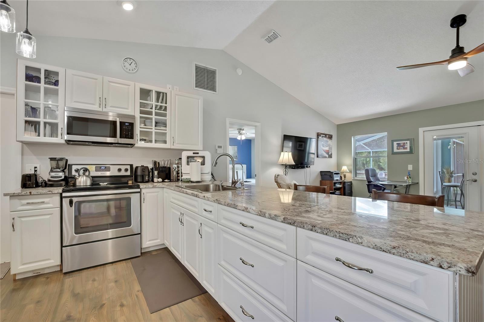 9690 N ALDER AVE, CRYSTAL RIVER, FL, 34428