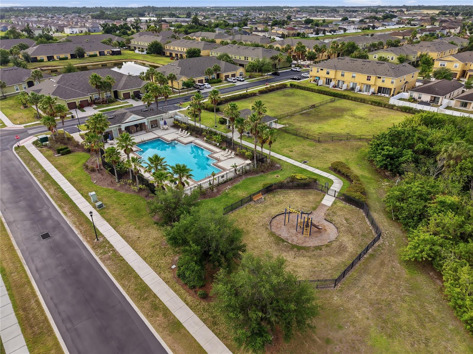 1827 HARBOUR BLUE ST, RUSKIN, FL, 33570