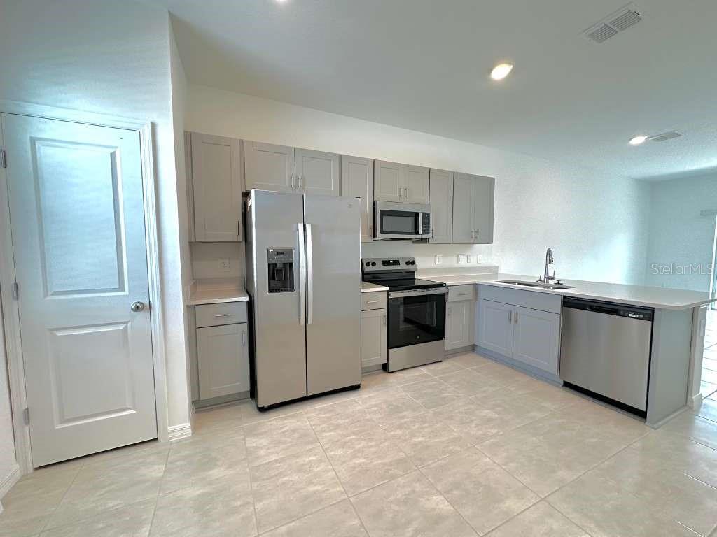 2919 SKYLINE LOOP, KISSIMMEE, FL, 34758
