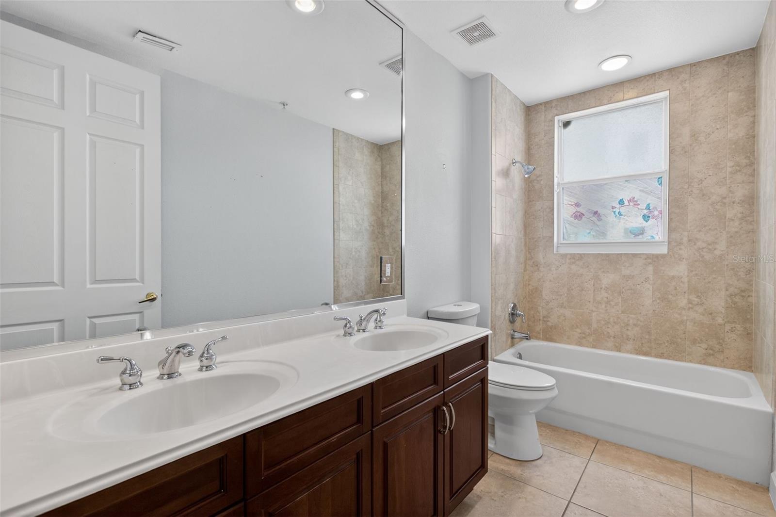 8749 THE ESPLANADE #18, ORLANDO, FL, 32836