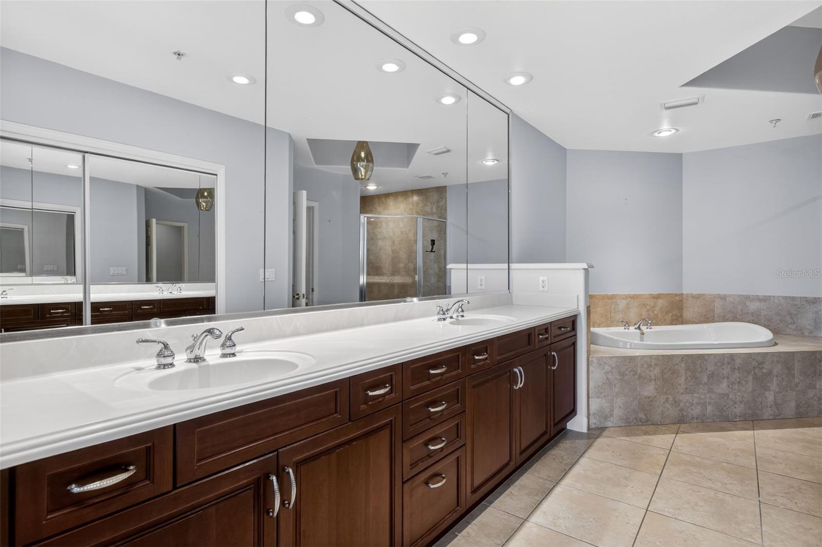 8749 THE ESPLANADE #18, ORLANDO, FL, 32836