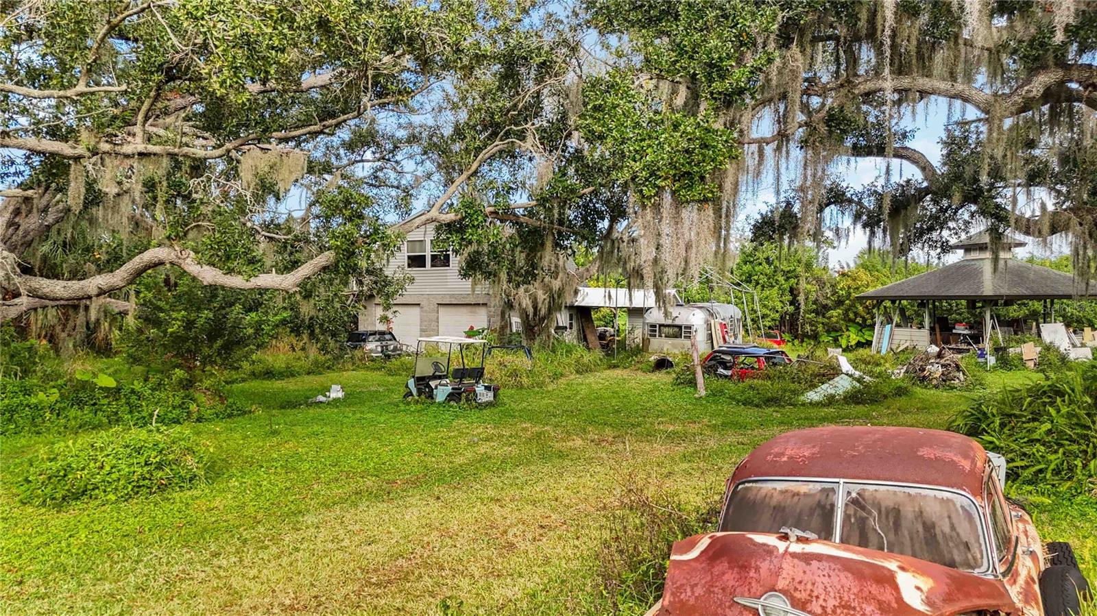 8011 41ST AVE E, BRADENTON, FL, 34211