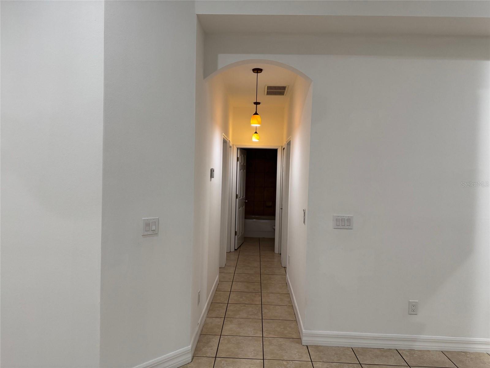 7202 N GLEN AVE, TAMPA, FL, 33614