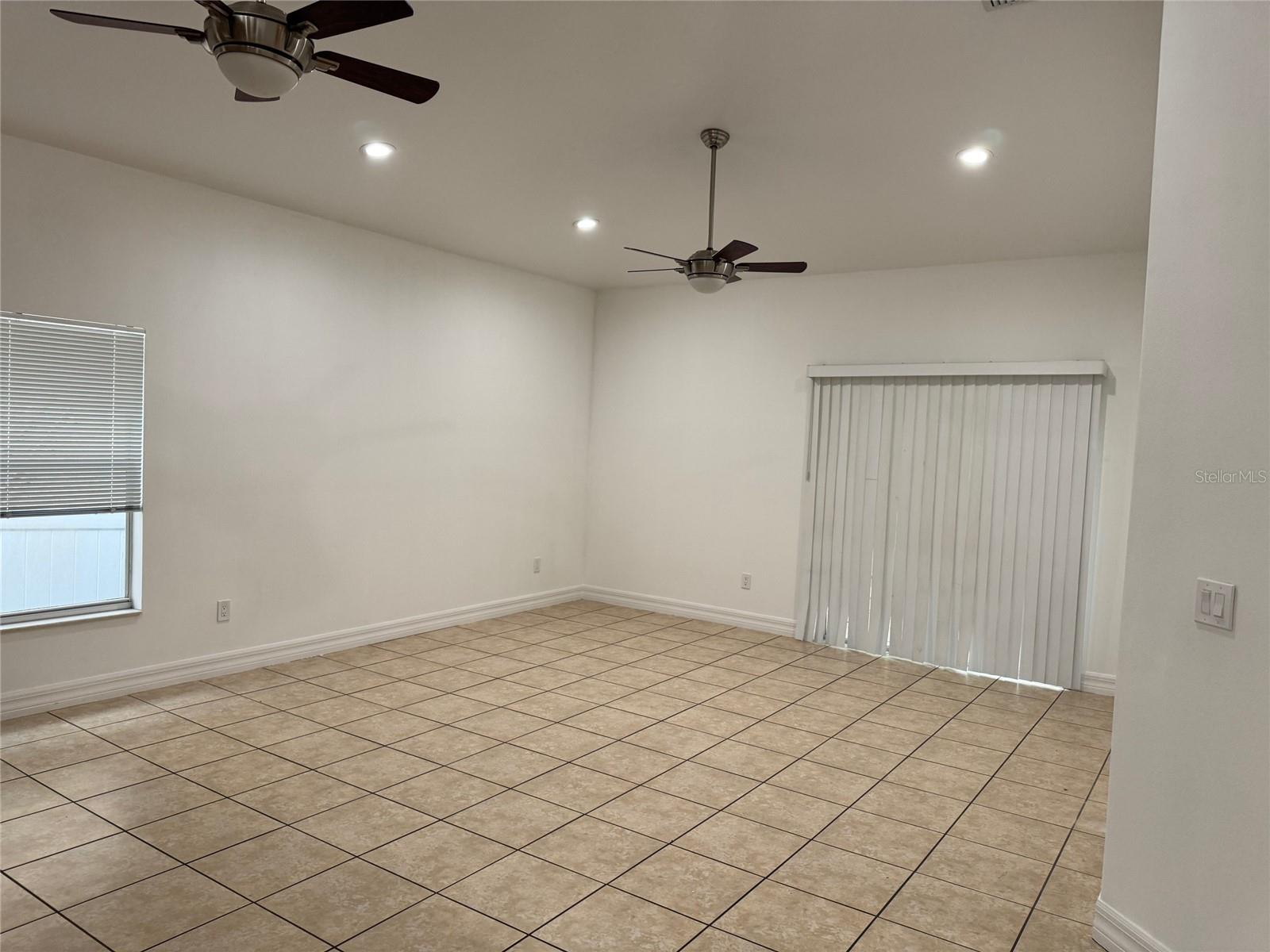 7202 N GLEN AVE, TAMPA, FL, 33614