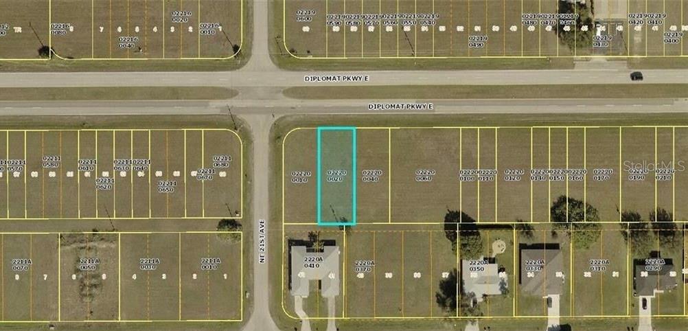 2104 DIPLOMAT PKWY E, CAPE CORAL, FL, 33909