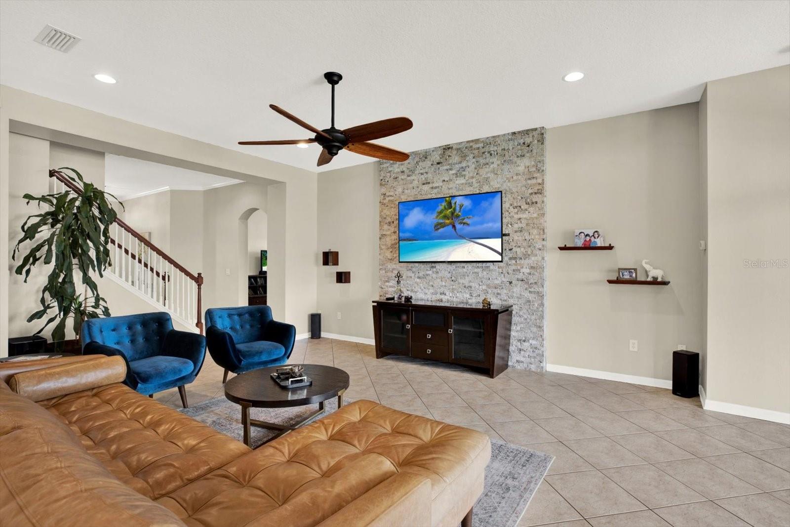 7518 AMBLESIDE DR, LAND O LAKES, FL, 34637