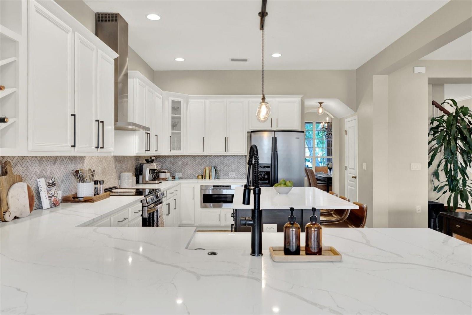7518 AMBLESIDE DR, LAND O LAKES, FL, 34637