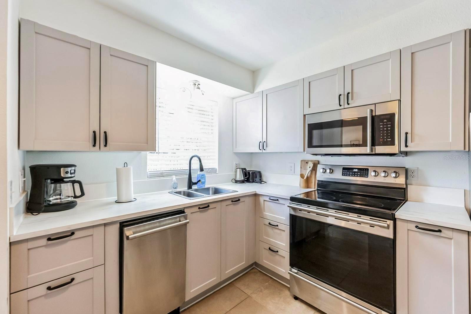 13433 HEALD LN #2A, FORT MYERS, FL, 33908