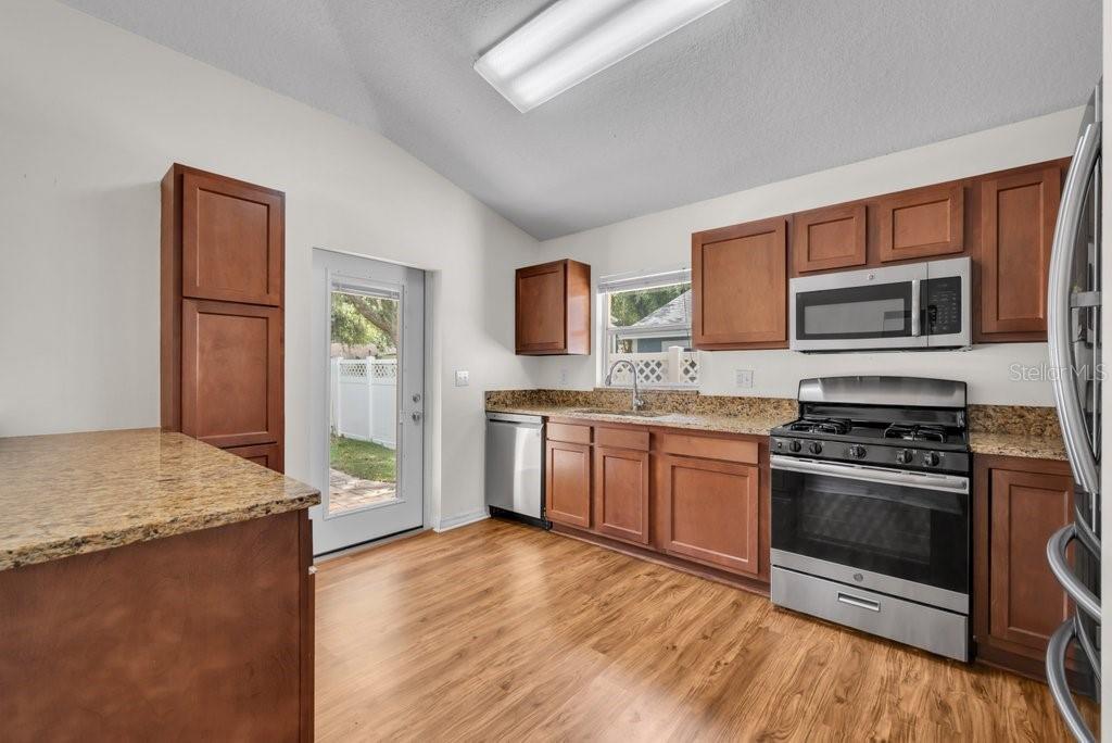 17610 ESPRIT DR, TAMPA, FL, 33647