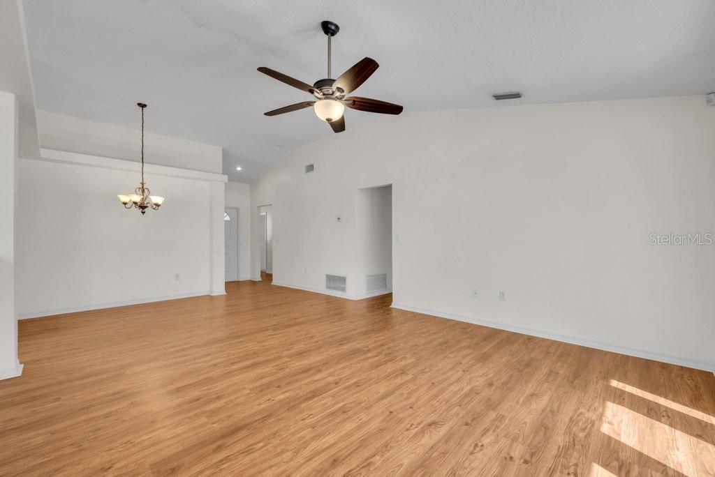 17610 ESPRIT DR, TAMPA, FL, 33647