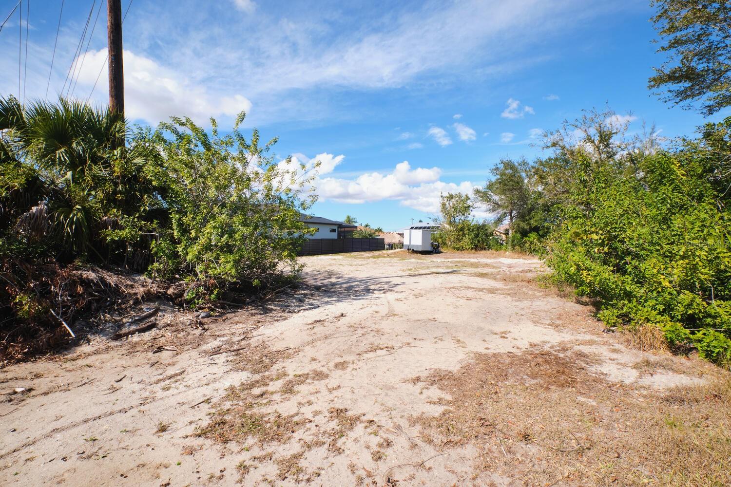 201 SW 40TH ST, CAPE CORAL, FL, 33914