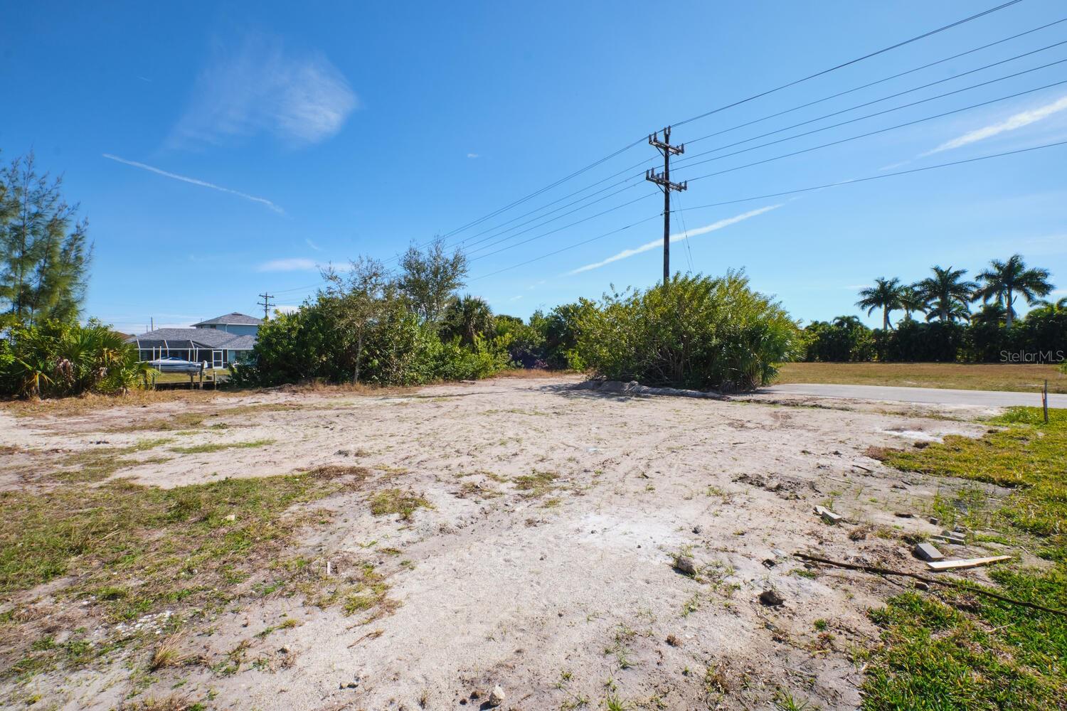 201 SW 40TH ST, CAPE CORAL, FL, 33914