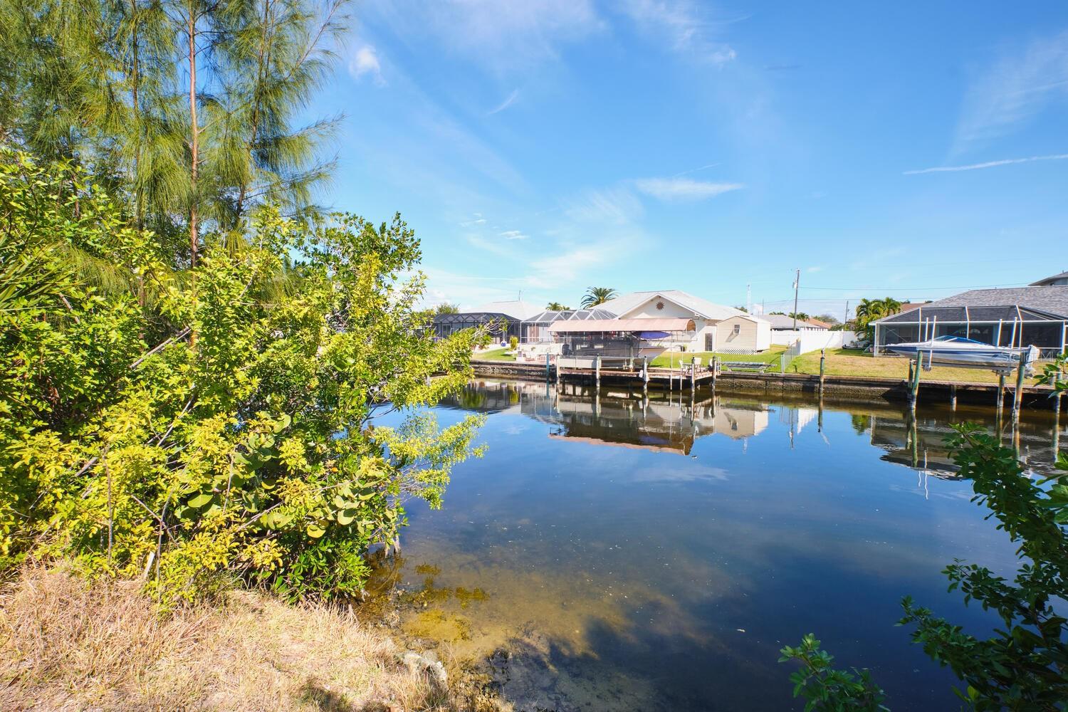201 SW 40TH ST, CAPE CORAL, FL, 33914