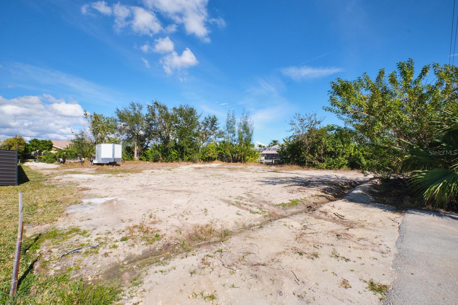 201 SW 40TH ST, CAPE CORAL, FL, 33914