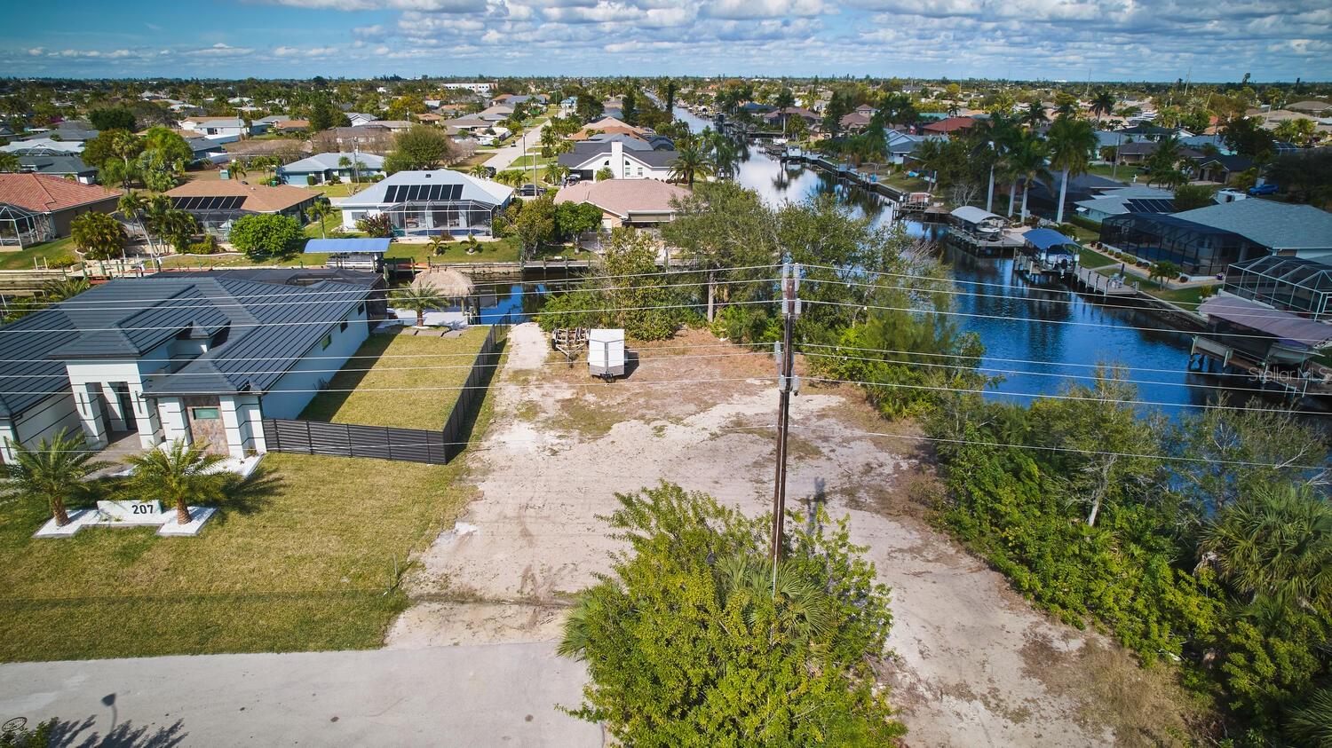 201 SW 40TH ST, CAPE CORAL, FL, 33914