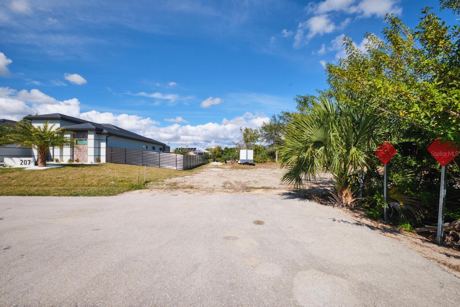 201 SW 40TH ST, CAPE CORAL, FL, 33914