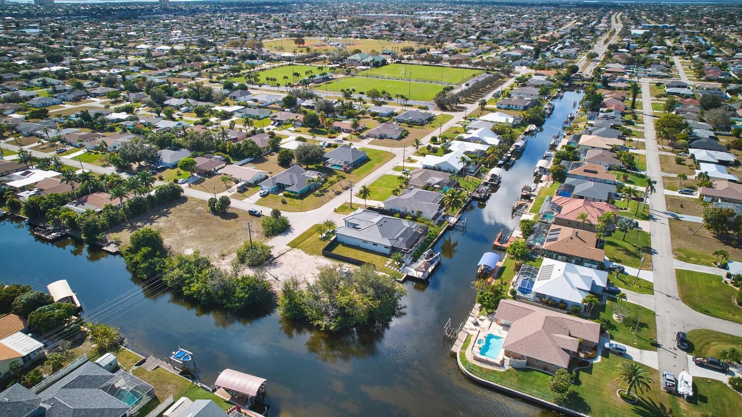 201 SW 40TH ST, CAPE CORAL, FL, 33914
