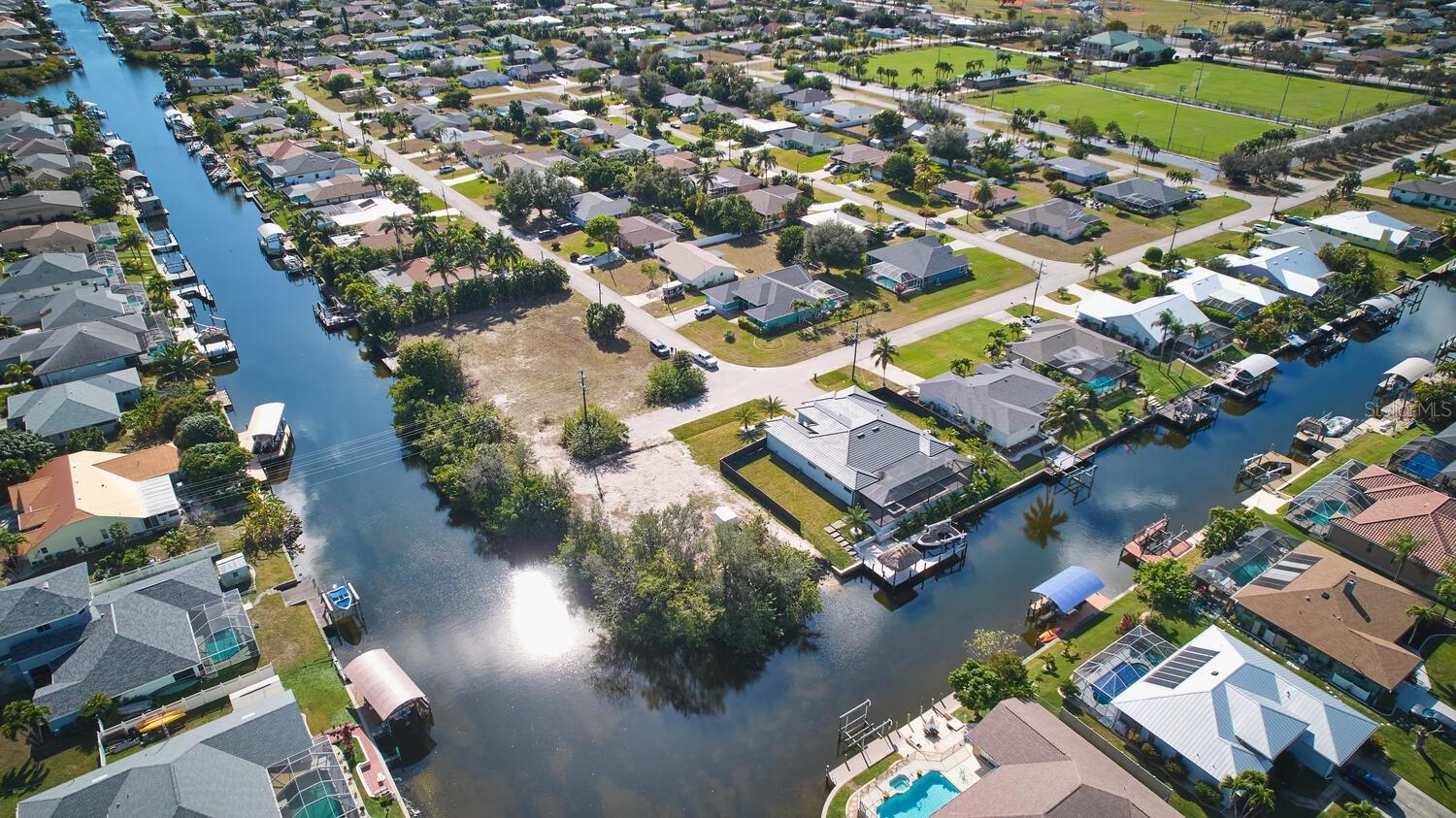 201 SW 40TH ST, CAPE CORAL, FL, 33914