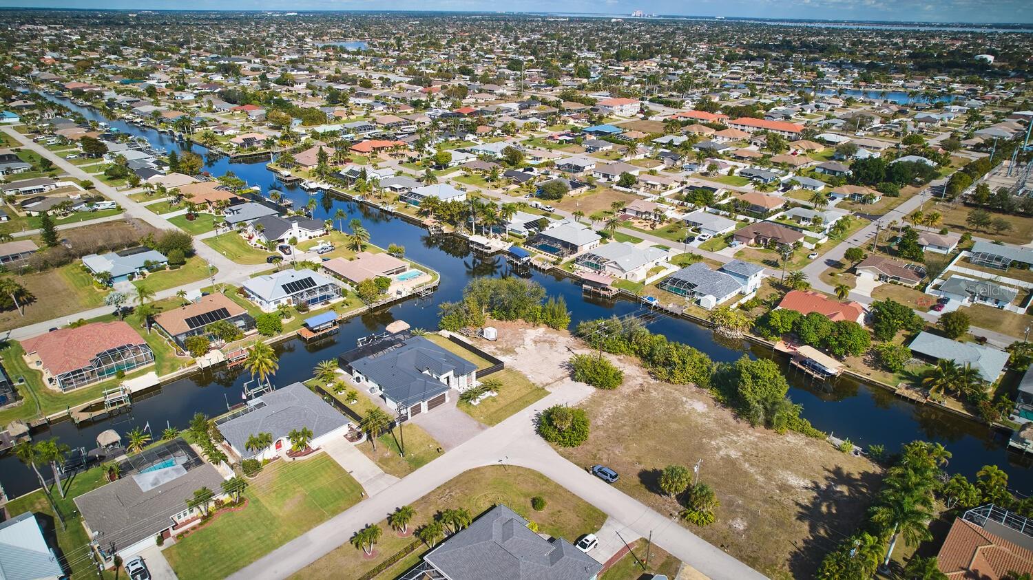 201 SW 40TH ST, CAPE CORAL, FL, 33914