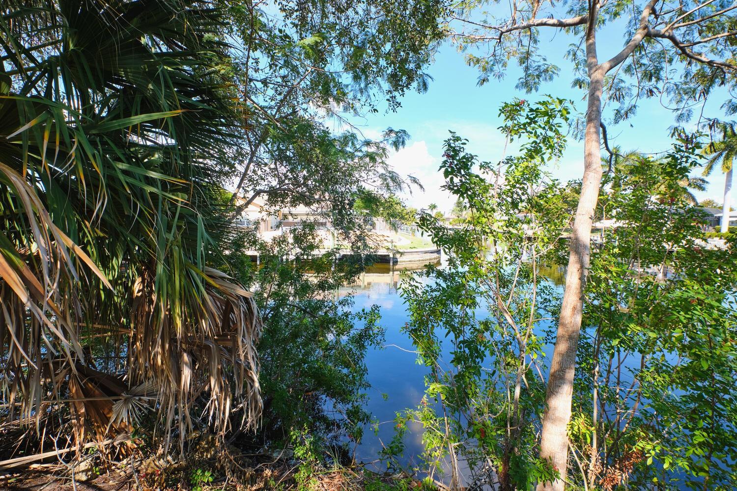 201 SW 40TH ST, CAPE CORAL, FL, 33914