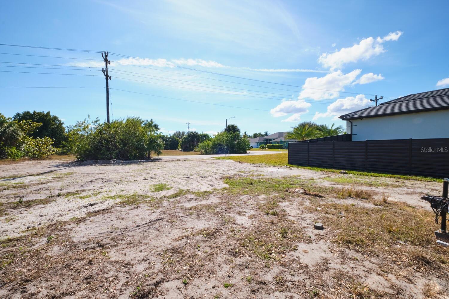 201 SW 40TH ST, CAPE CORAL, FL, 33914