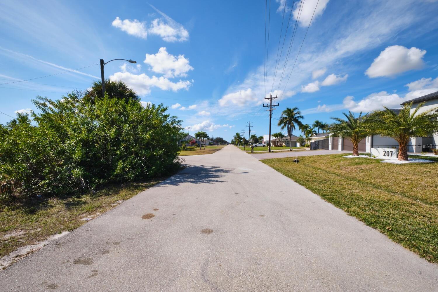 201 SW 40TH ST, CAPE CORAL, FL, 33914