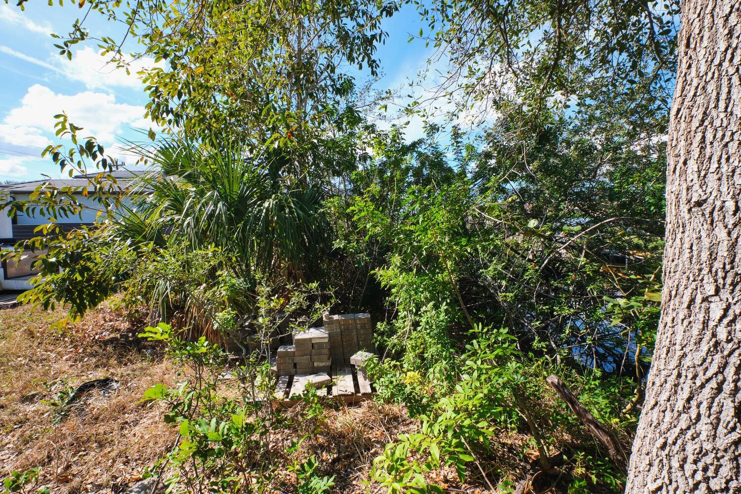 201 SW 40TH ST, CAPE CORAL, FL, 33914