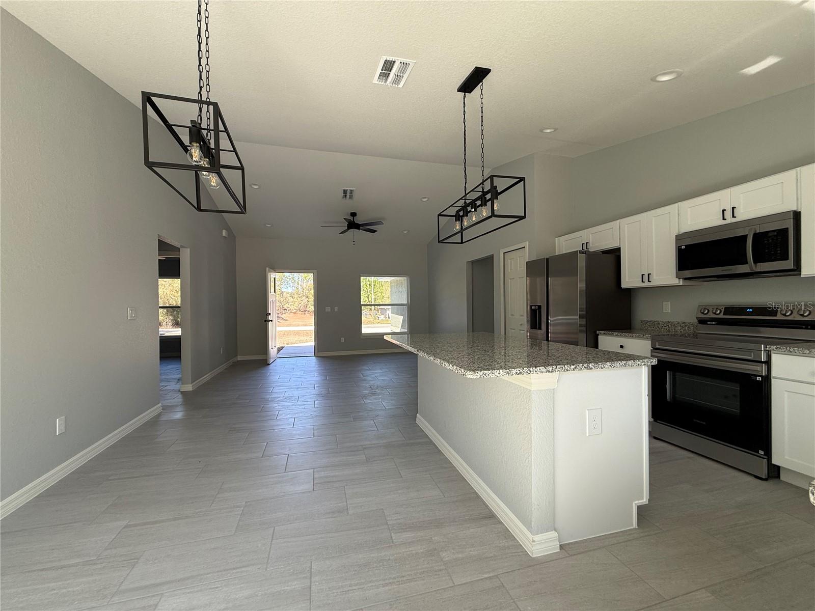 3 GUAVA PLACE DR, OCKLAWAHA, FL, 32179
