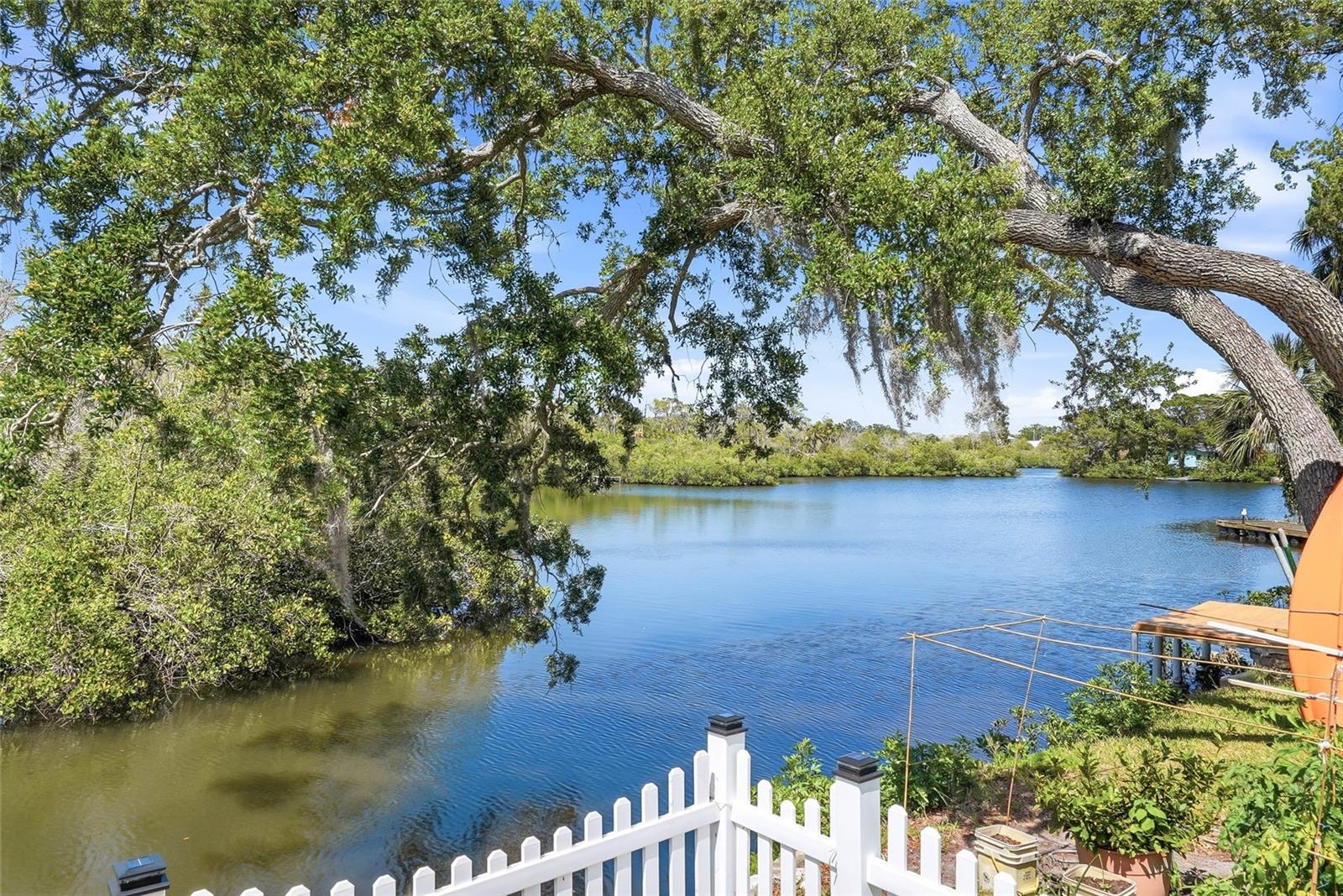 5153 BAY BLVD, PORT RICHEY, FL, 34668