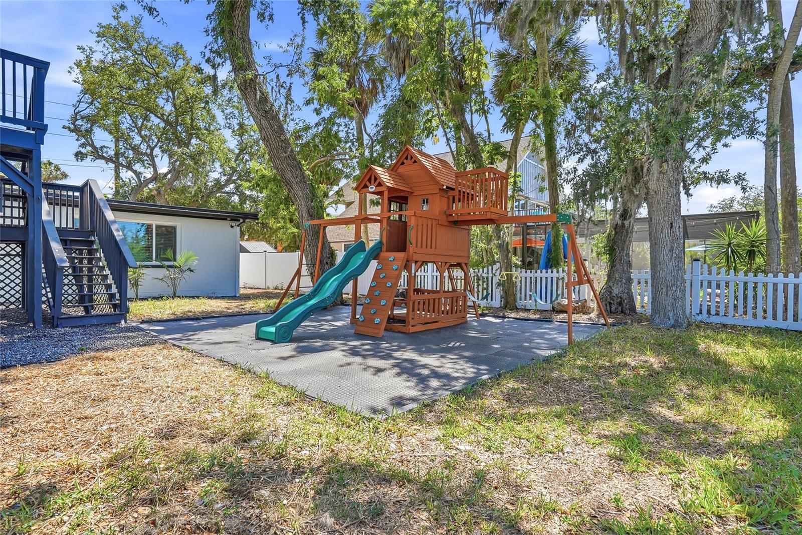 5153 BAY BLVD, PORT RICHEY, FL, 34668