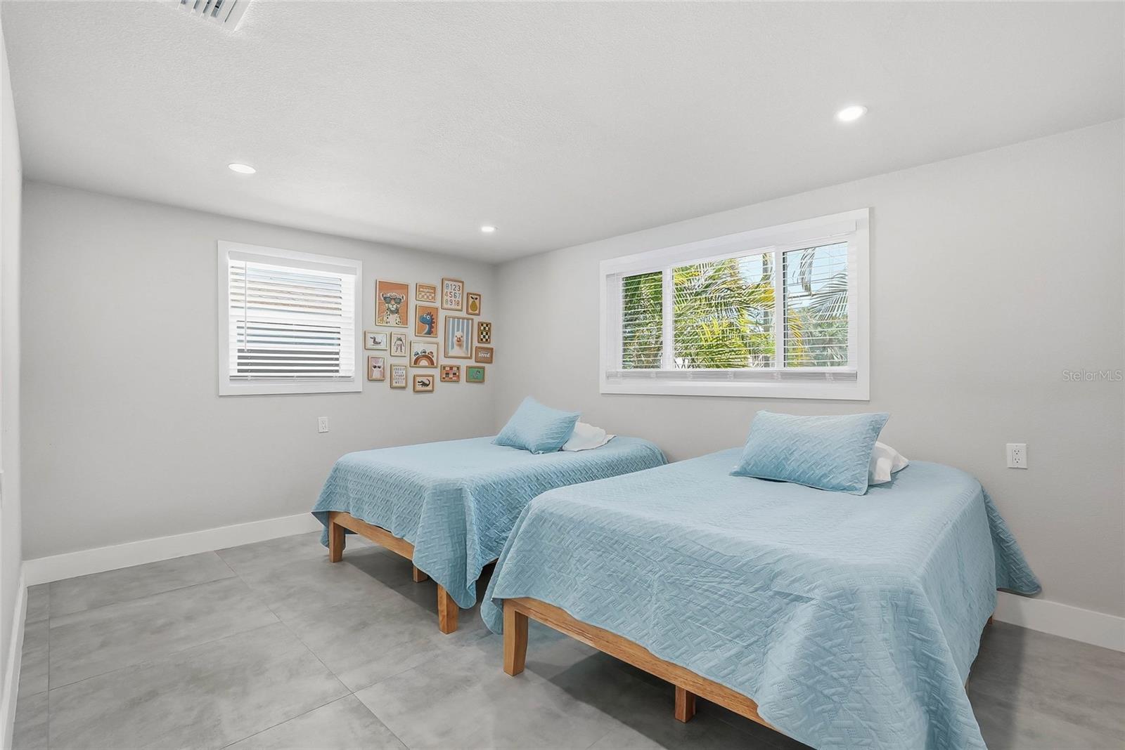 5153 BAY BLVD, PORT RICHEY, FL, 34668