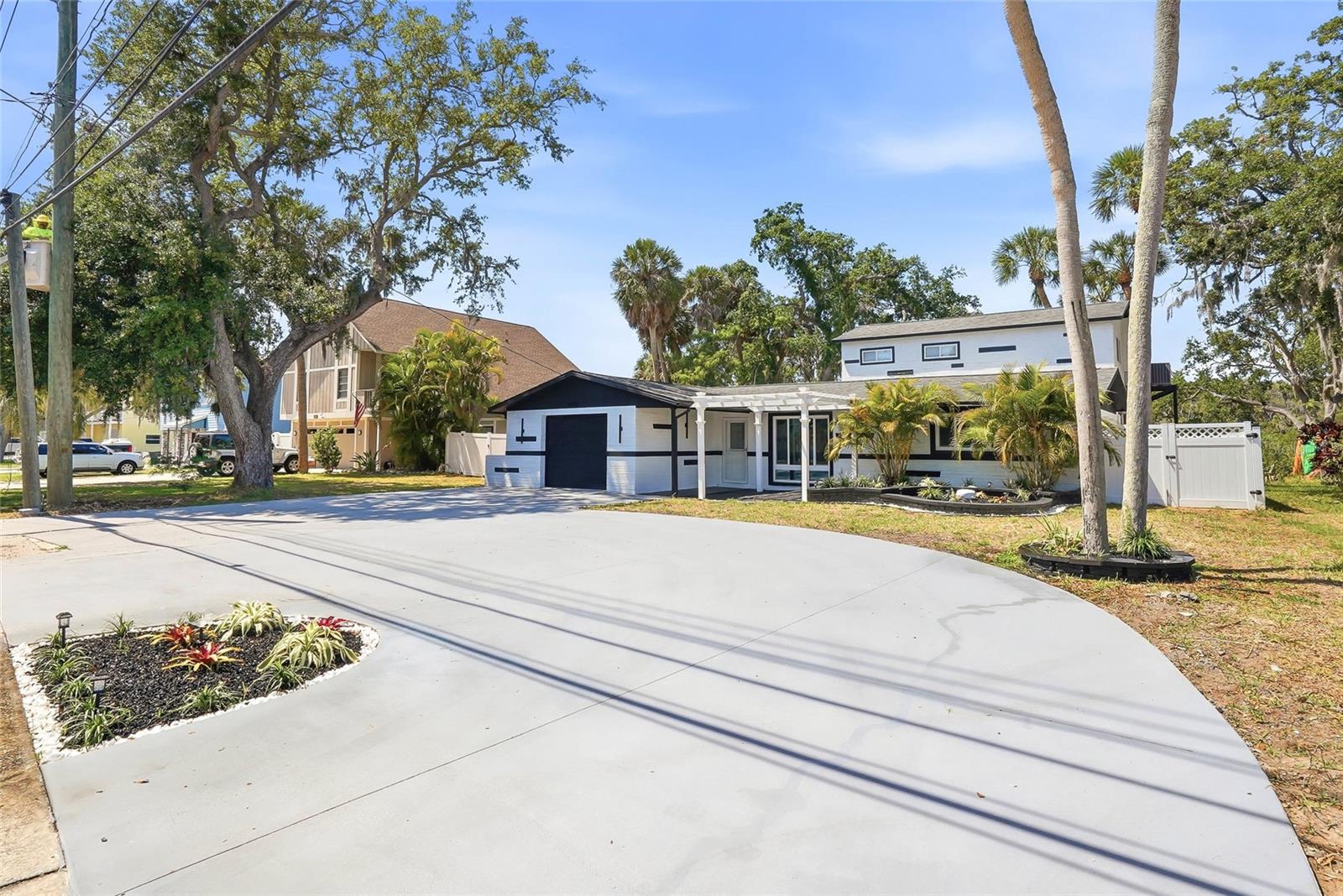 5153 BAY BLVD, PORT RICHEY, FL, 34668