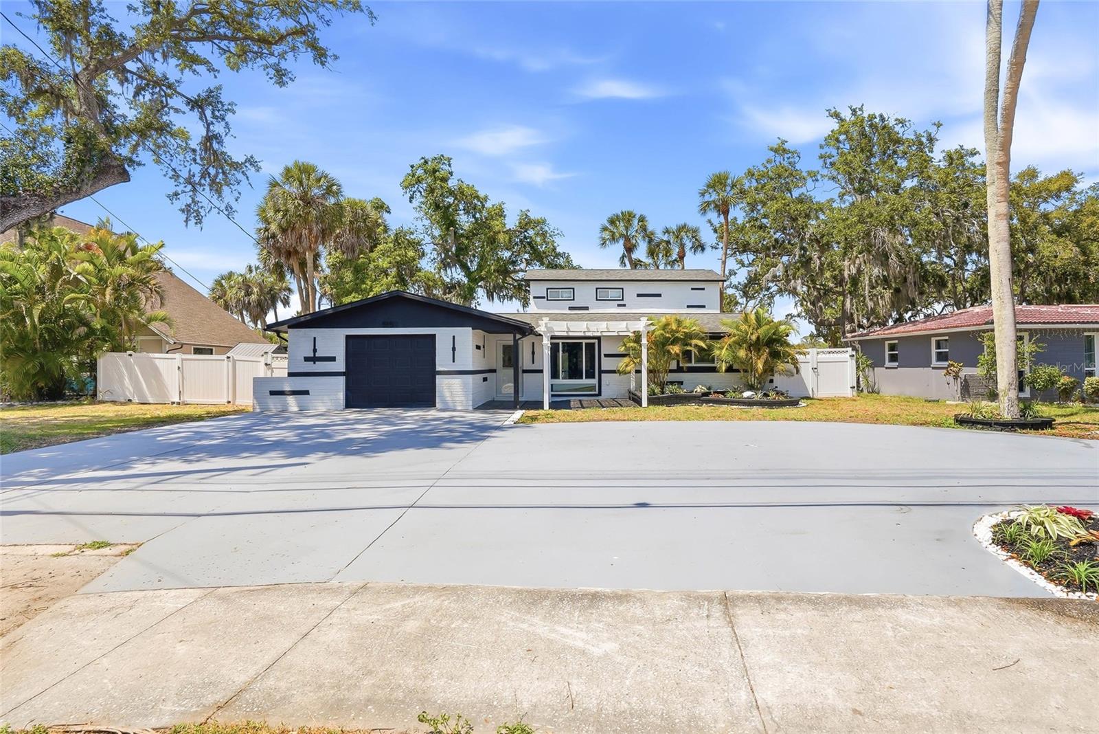 5153 BAY BLVD, PORT RICHEY, FL, 34668