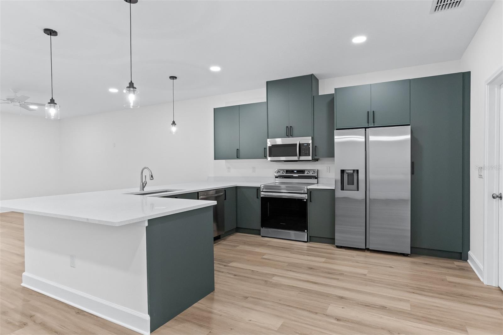 11421 & 11423 WELDON ST, SEFFNER, FL, 33584