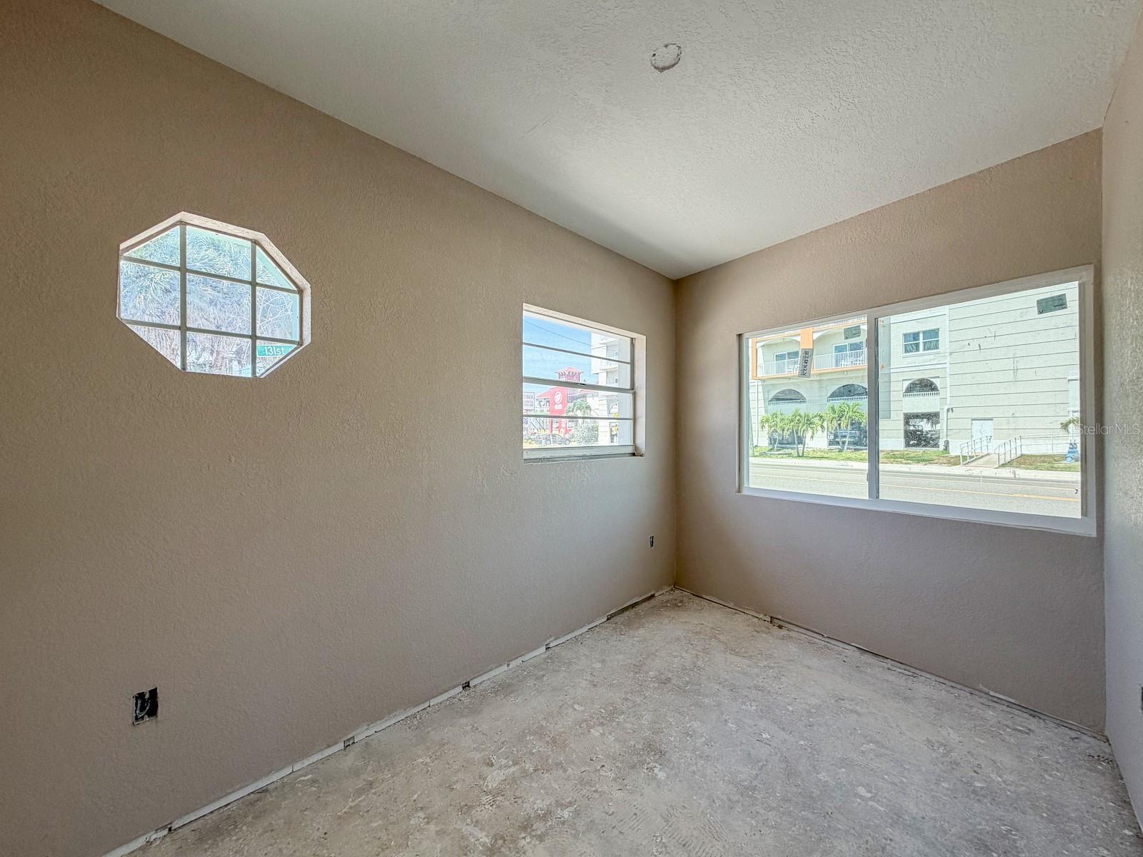 13098 GULF BLVD, MADEIRA BEACH, FL, 33708