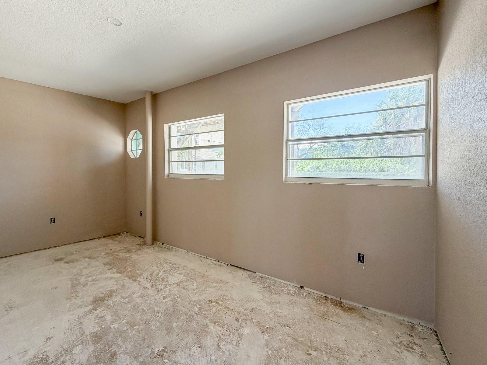 13098 GULF BLVD, MADEIRA BEACH, FL, 33708