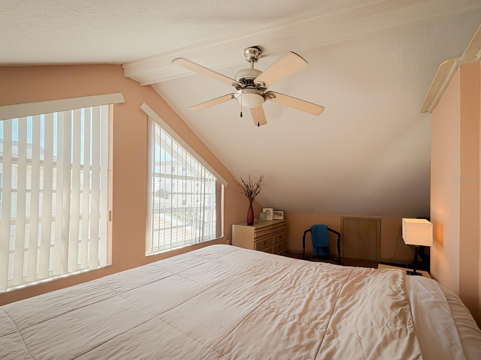13098 GULF BLVD, MADEIRA BEACH, FL, 33708