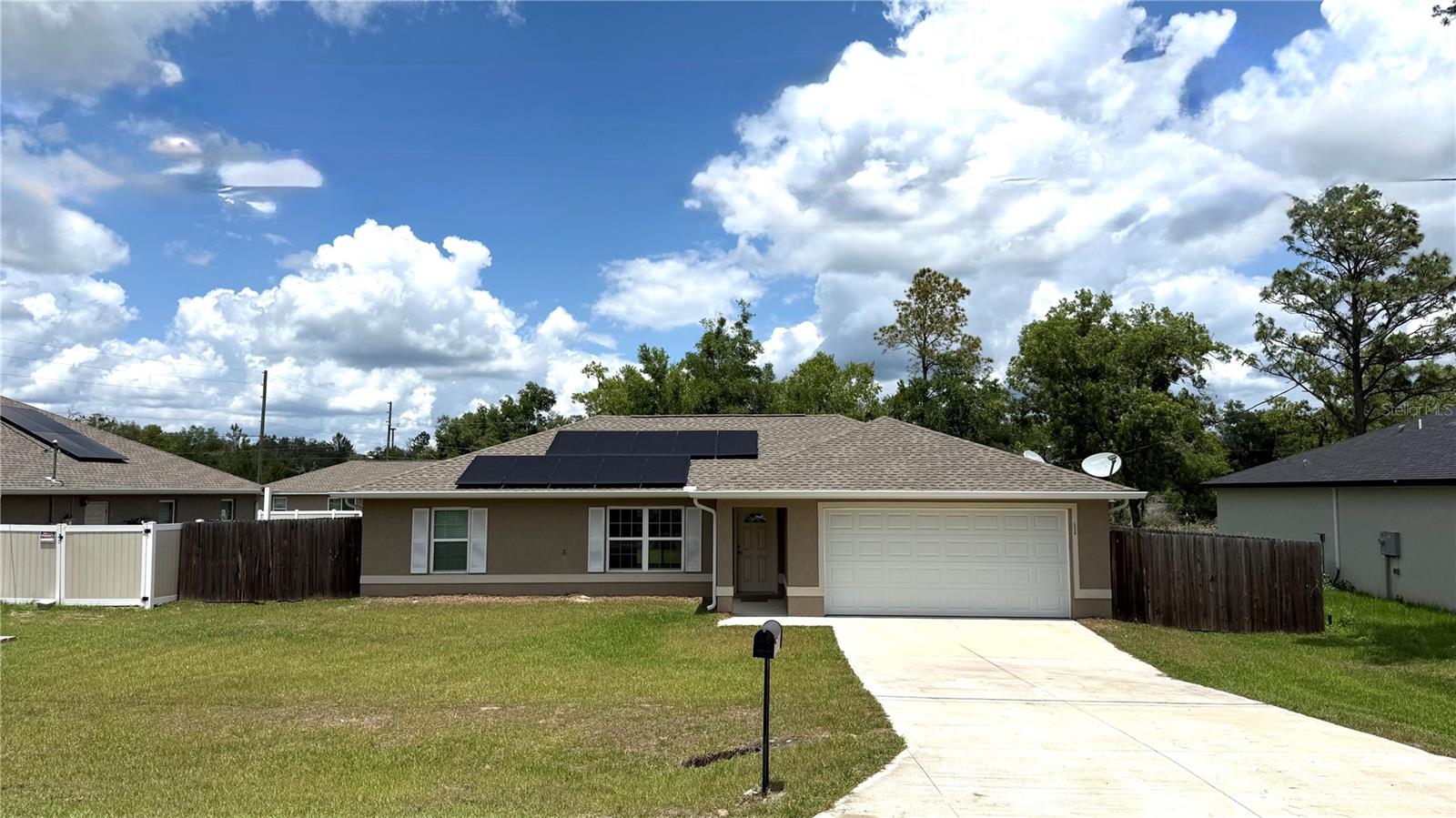 11 MALAUKA RADIAL DR, OCKLAWAHA, FL, 32179