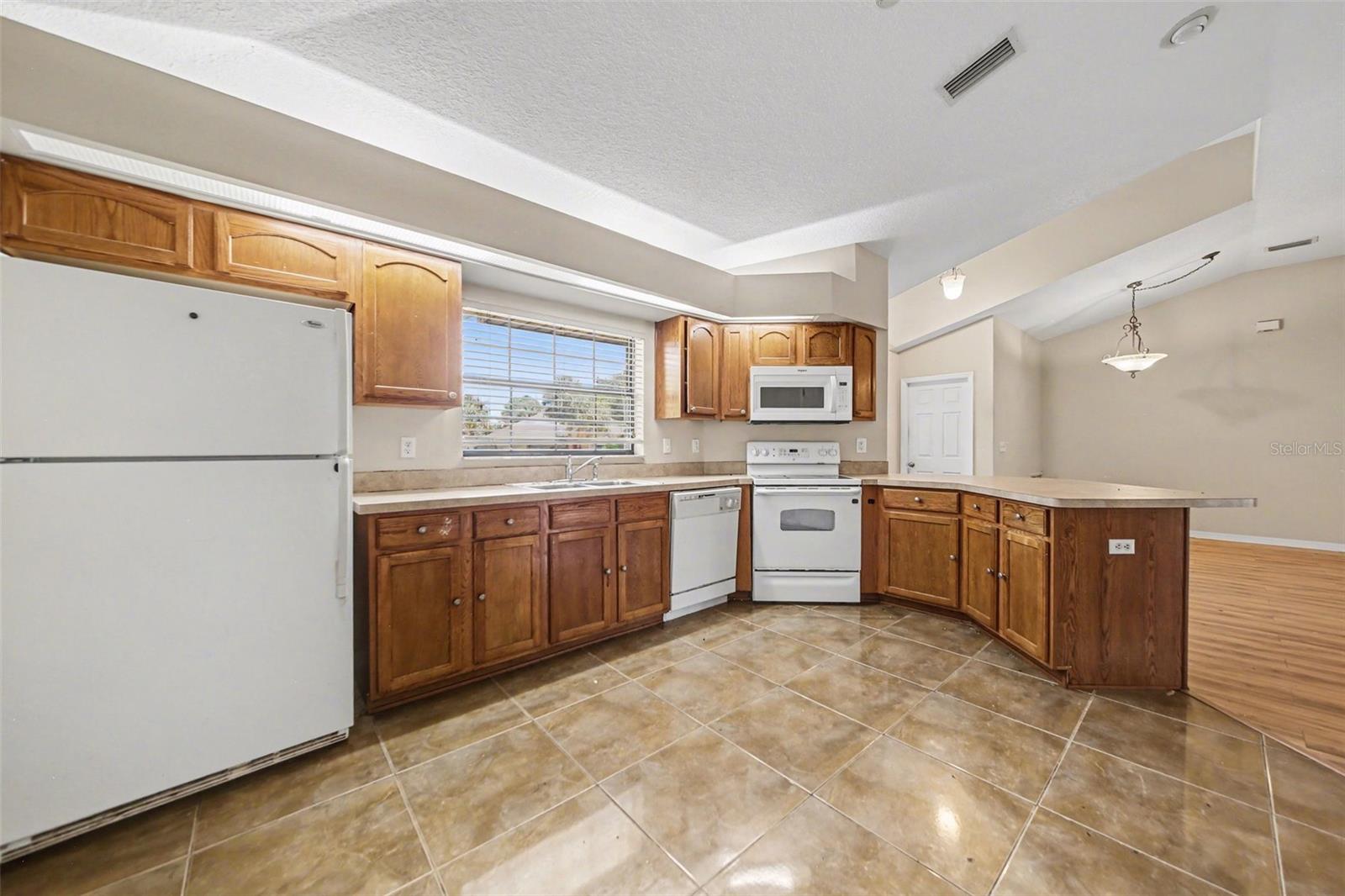 4750 ABACO DR, TAVARES, FL, 32778
