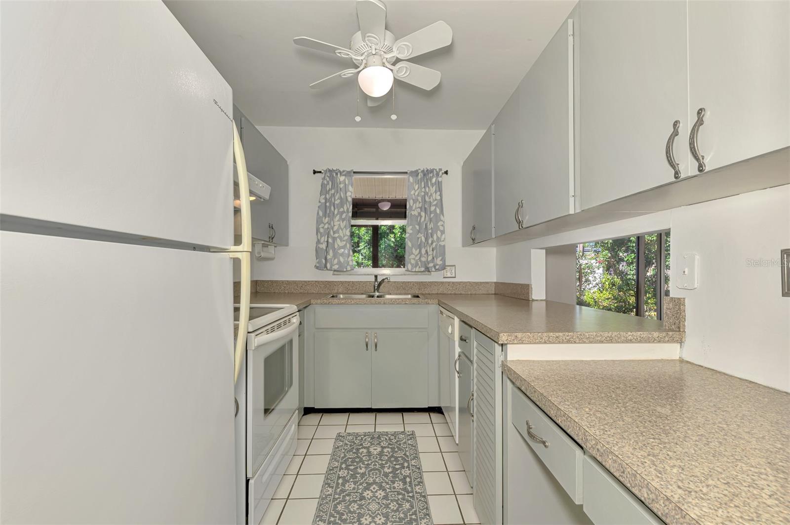 3360 RAMBLEWOOD DR S, SARASOTA, FL, 34237