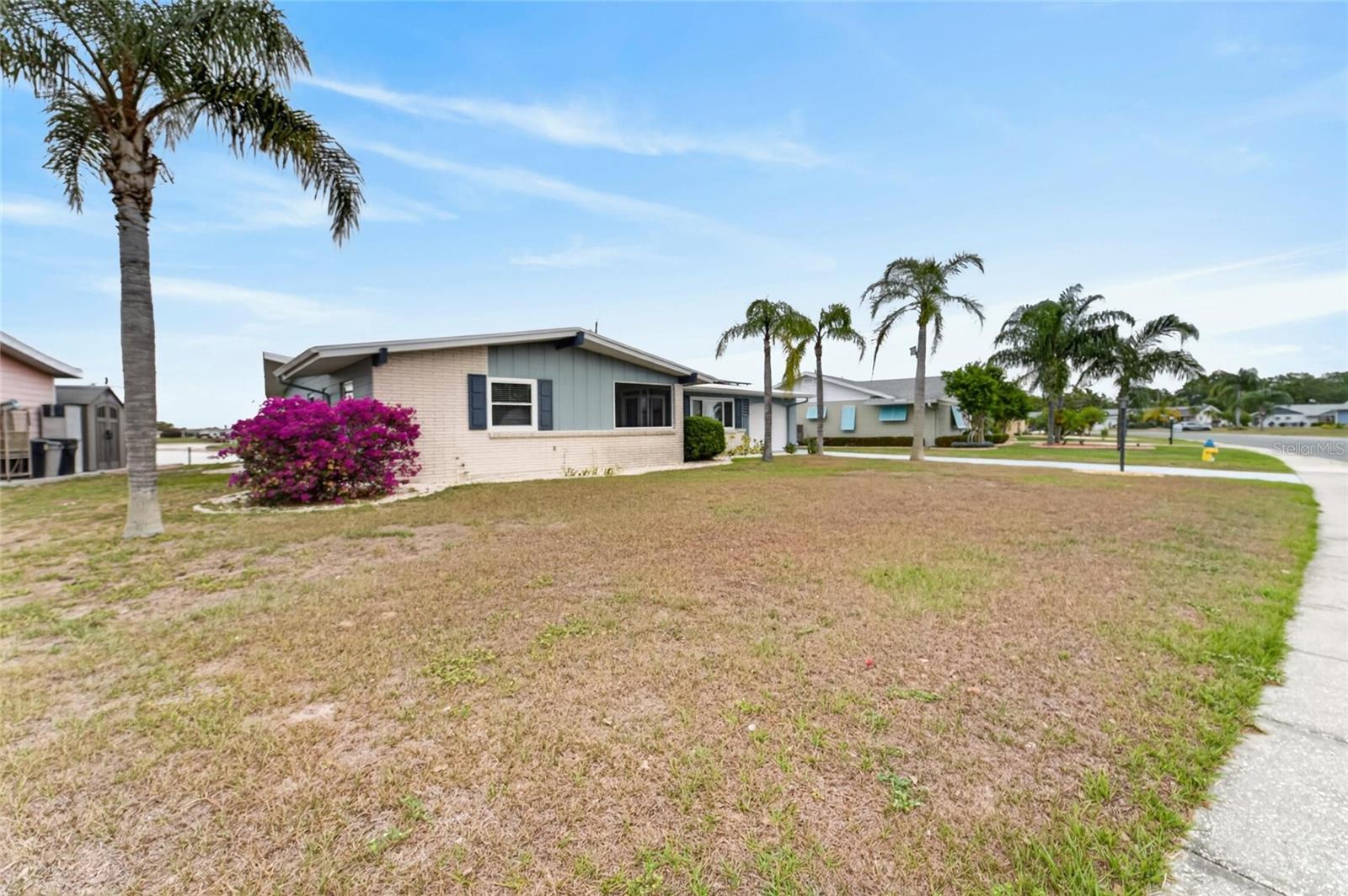 1201 FORDHAM DR, SUN CITY CENTER, FL, 33573